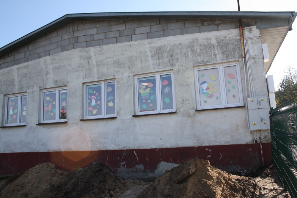 Przedszkole w Gąsawach Plebańskich przed remontem - zdjęcie 1